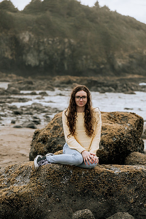 Shannon-Family-Photos--2026Forgarty-Creek-Depoe-Bay-oregon (14 of 84)