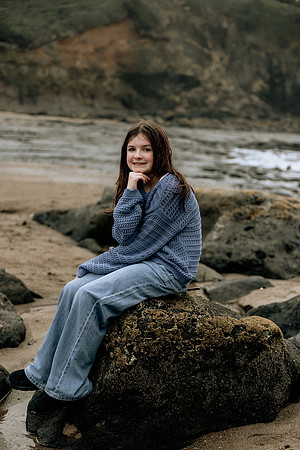 Shannon-Family-Photos--2026Forgarty-Creek-Depoe-Bay-oregon (16 of 84)