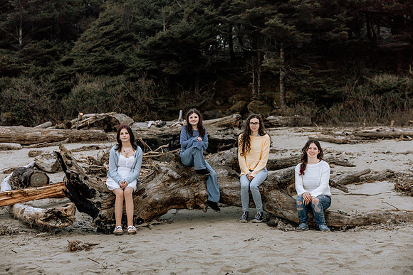 Shannon-Family-Photos--2026Forgarty-Creek-Depoe-Bay-oregon (59 of 84)
