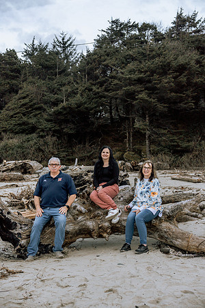 Shannon-Family-Photos--2026Forgarty-Creek-Depoe-Bay-oregon (66 of 84)