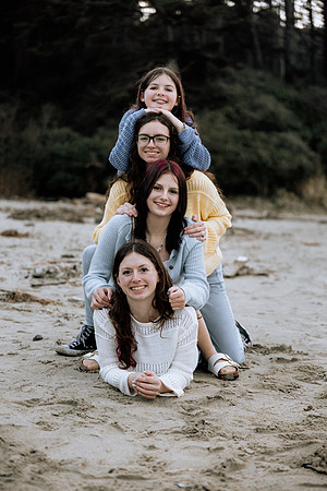 Shannon-Family-Photos--2026Forgarty-Creek-Depoe-Bay-oregon (69 of 84)