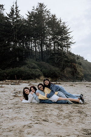 Shannon-Family-Photos--2026Forgarty-Creek-Depoe-Bay-oregon (74 of 84)