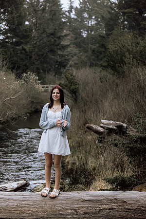 Shannon-Family-Photos--2026Forgarty-Creek-Depoe-Bay-oregon (75 of 84)