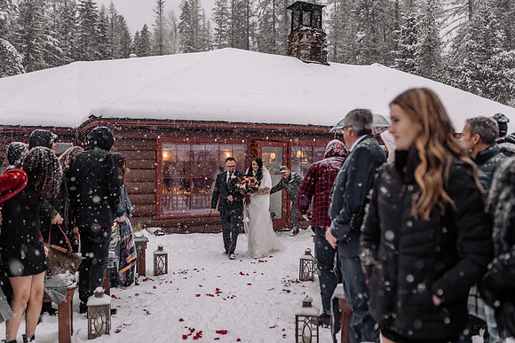 Tyler-Brittani-Lake-Priest-Idaho-Winter-Snow-Wedding-2021-04124