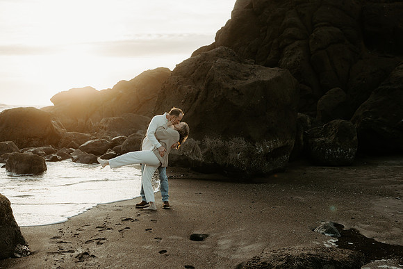 Phil-Monique-Engagement-Photos-Forgarty-Creek-Depoe-Bay-oregon (30 of 66)