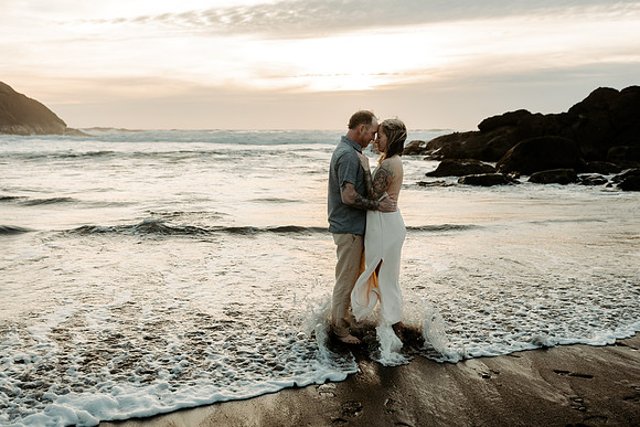 Phil-Monique-Engagement-Photos-Forgarty-Creek-Depoe-Bay-oregon (40 of 66)