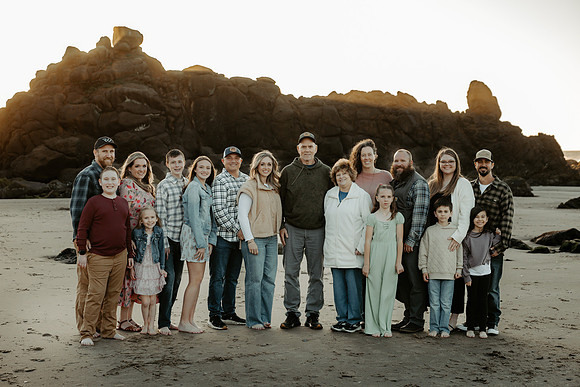 Tammy-Family-Photos-2026-Lincoln-City-Oregon (1 of 75)