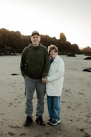 Tammy-Family-Photos-2026-Lincoln-City-Oregon (6 of 75)