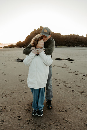 Tammy-Family-Photos-2026-Lincoln-City-Oregon (9 of 75)