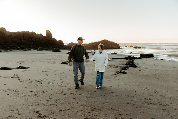 Tammy-Family-Photos-2026-Lincoln-City-Oregon (12 of 75)