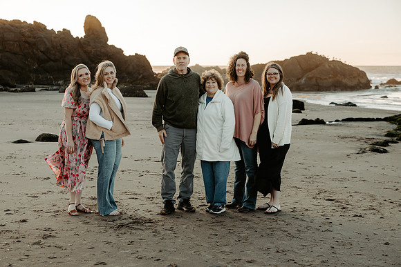 Tammy-Family-Photos-2026-Lincoln-City-Oregon (13 of 75)