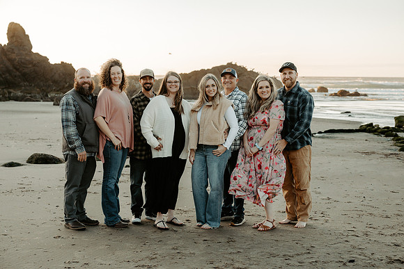 Tammy-Family-Photos-2026-Lincoln-City-Oregon (17 of 75)