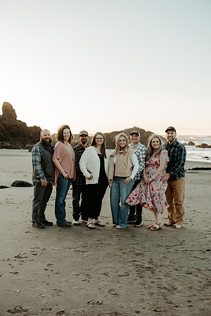 Tammy-Family-Photos-2026-Lincoln-City-Oregon (18 of 75)
