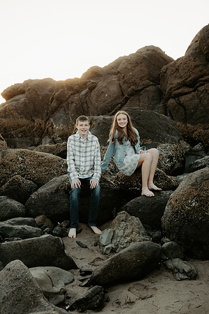 Tammy-Family-Photos-2026-Lincoln-City-Oregon (21 of 75)