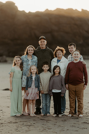 Tammy-Family-Photos-2026-Lincoln-City-Oregon (72 of 75)