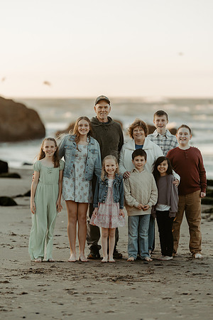 Tammy-Family-Photos-2026-Lincoln-City-Oregon (74 of 75)