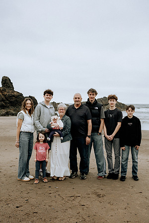 Joyce-Family-Photos-2026-Lincoln-City-Oregon (2 of 78)