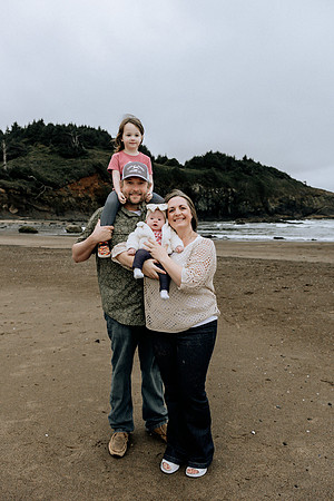 Joyce-Family-Photos-2026-Lincoln-City-Oregon (16 of 78)