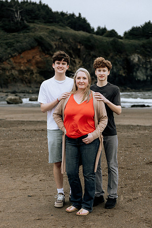Joyce-Family-Photos-2026-Lincoln-City-Oregon (40 of 78)