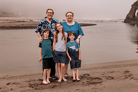Debra-Proposal-Rock-Oregon-Family-Photos-2022 (2 of 50)