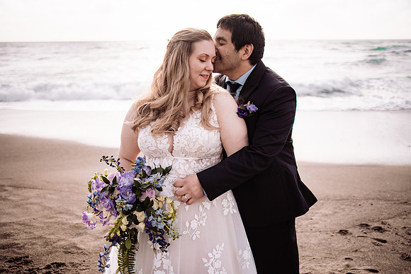 Darrick-Hillary-Gleneden-Oregon-Beach-Elopement-Photos