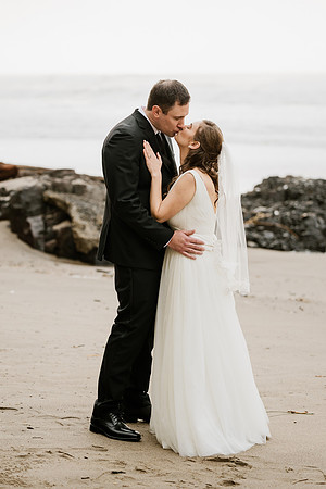 Alex-Danielle-Inn-Spanish-Head-Lincoln-City-oregon-wedding-0467