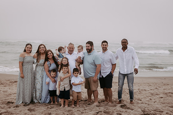 Family-Photos-2024-Lincoln-City-Oregon--48