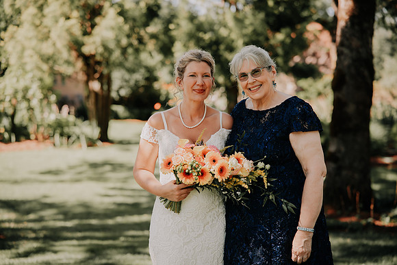 Derek-MacKenzie-Navarra-Gardens-Wedding-Oredon-Photos (19 of 40)