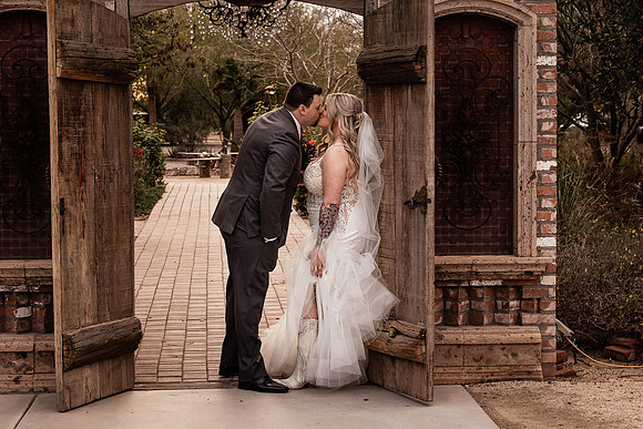 Dakota-jordan-Windmill-winery-Florence-Arizona-wedding-2023-photos-1529