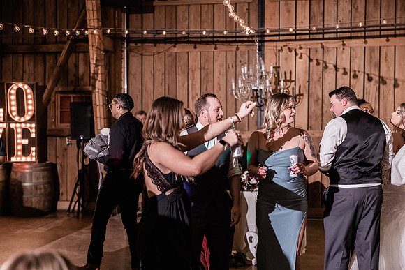 Dakota-jordan-Windmill-winery-Florence-Arizona-wedding-2023-photos-6319