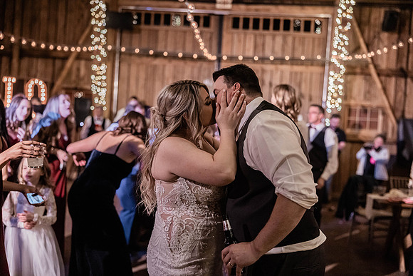 Dakota-jordan-Windmill-winery-Florence-Arizona-wedding-2023-photos-6341
