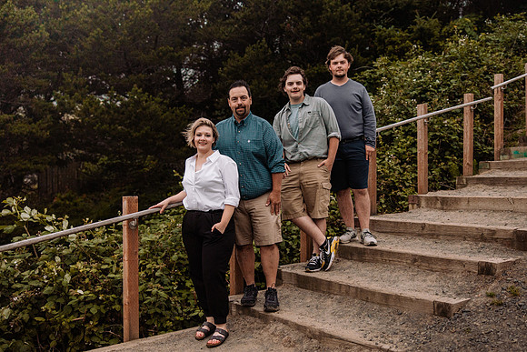 Scott-Family-Agate-Beach-Photos-2022 (35 of 35)