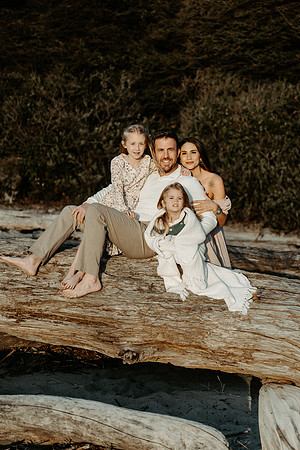 Nikki-Family-oregon-photos-2026 (3 of 69)