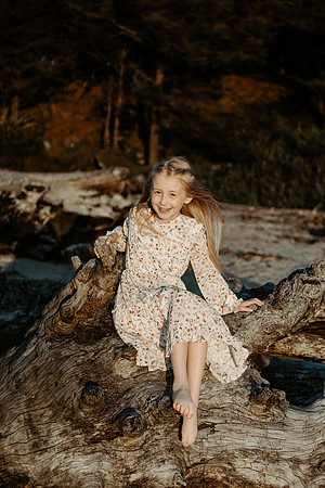 Nikki-Family-oregon-photos-2026 (4 of 69)