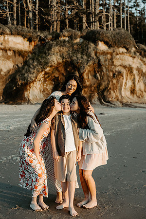 Nikki-Family-oregon-photos-2026 (9 of 69)