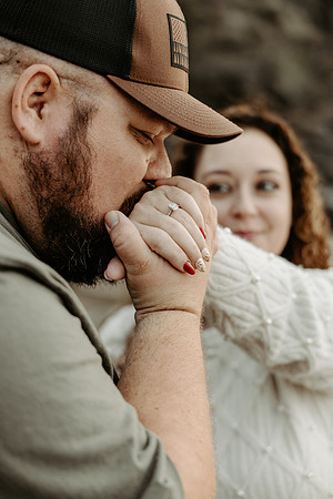 Jordan-Ethan-Engagement-forgarty-creek-oregon-photos (10 of 51)