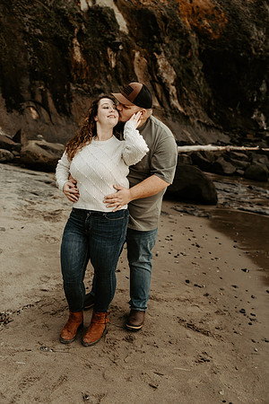 Jordan-Ethan-Engagement-forgarty-creek-oregon-photos (15 of 51)