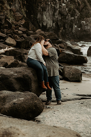 Jordan-Ethan-Engagement-forgarty-creek-oregon-photos (18 of 51)