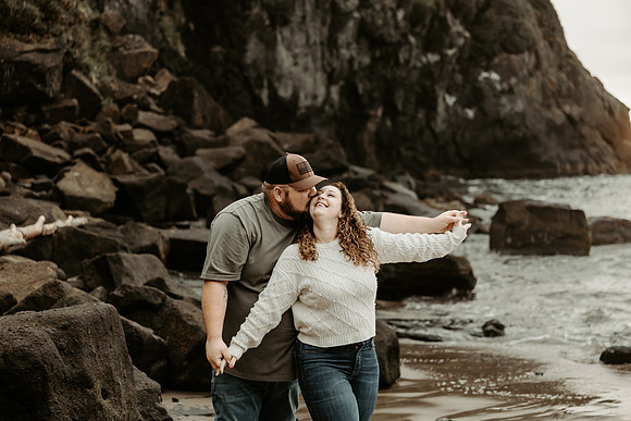 Jordan-Ethan-Engagement-forgarty-creek-oregon-photos (22 of 51)
