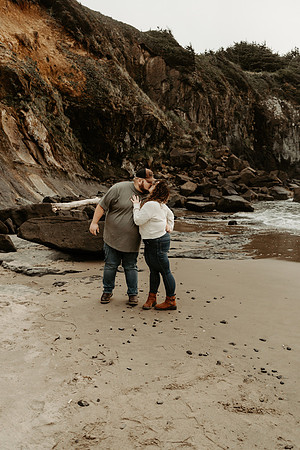 Jordan-Ethan-Engagement-forgarty-creek-oregon-photos (27 of 51)