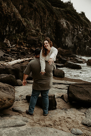 Jordan-Ethan-Engagement-forgarty-creek-oregon-photos (30 of 51)