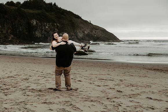 Jordan-Ethan-Engagement-forgarty-creek-oregon-photos (46 of 51)