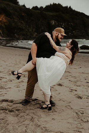 Jordan-Ethan-Engagement-forgarty-creek-oregon-photos (47 of 51)