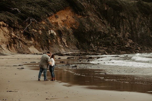Jordan-Ethan-Engagement-forgarty-creek-oregon-photos (8 of 51)
