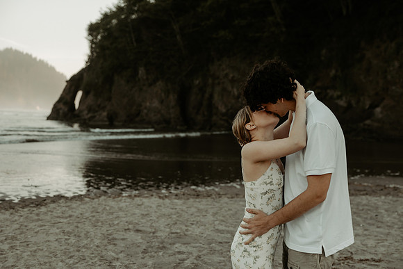 Caiden-Gracie-ENGAGEMENT-neskowin-oregon- (13 of 35)