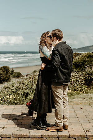 Sam-Frannie-Engagement-photos-newport (6 of 32)