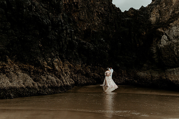 Brian-Veronica-Maternity-Photos-Arch-Cape-Oregon (10 of 51)