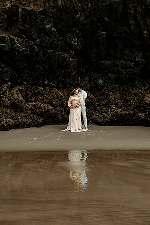 Brian-Veronica-Maternity-Photos-Arch-Cape-Oregon (9 of 51)