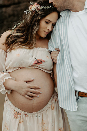 Brian-Veronica-Maternity-Photos-Arch-Cape-Oregon (15 of 51)