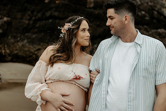 Brian-Veronica-Maternity-Photos-Arch-Cape-Oregon (16 of 51)